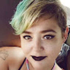 Meet your Posher, Dee